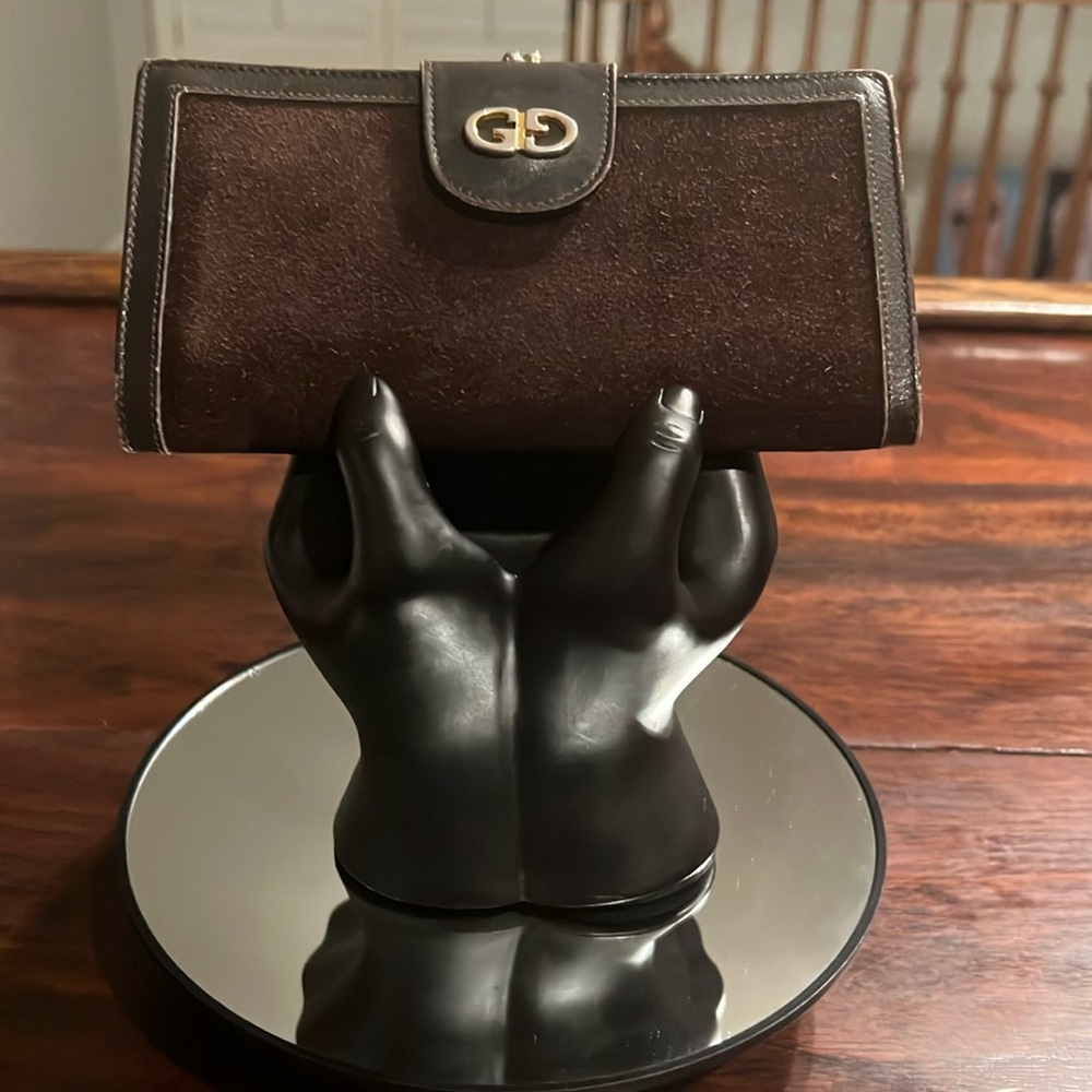 GUCCI Vintage Suede Logo Kisslock Long Wallet